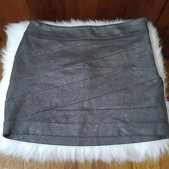 Express silver metallic stretch mini bandage skirt size 0 - Picture 2 of 6